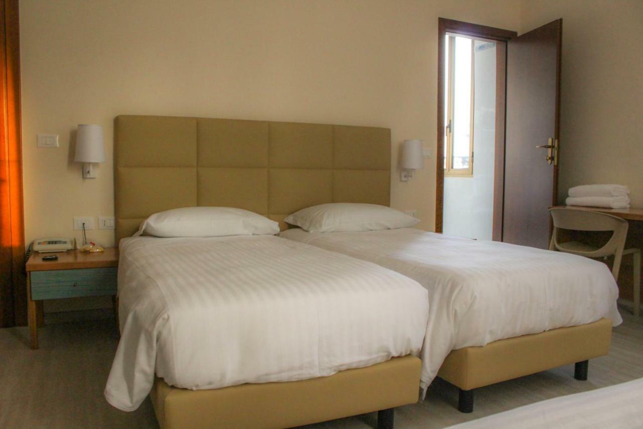 Hotel Villa Azzurra - Bologna — Photos 3